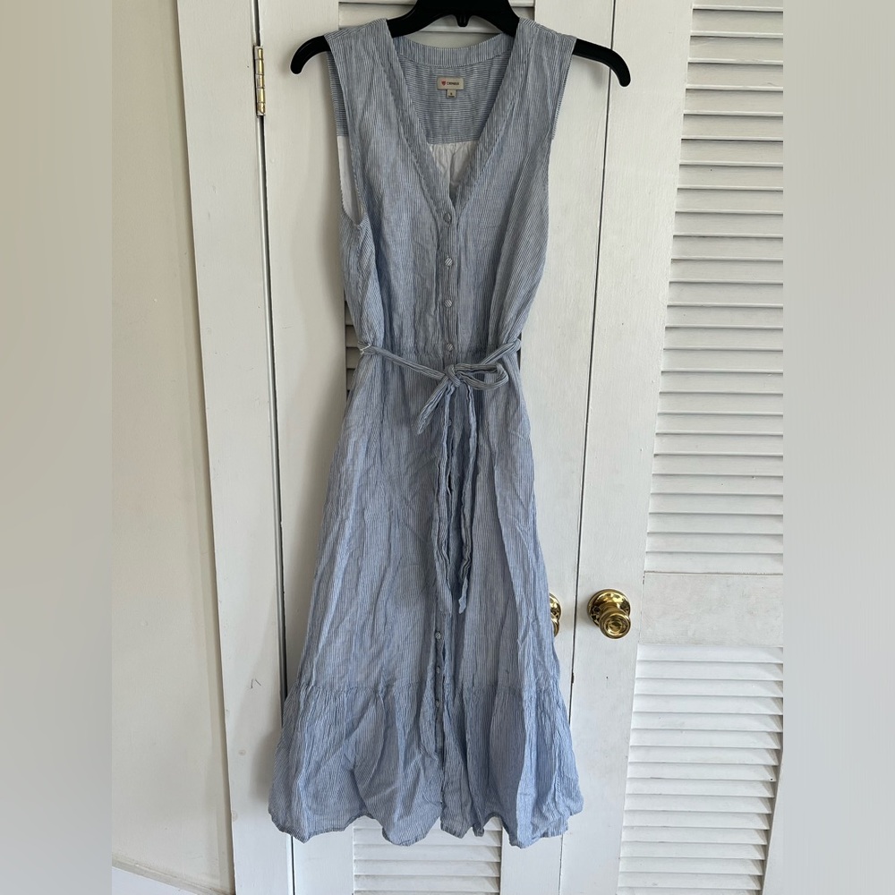 Cremieux cotton dress buttons all the way down the front work